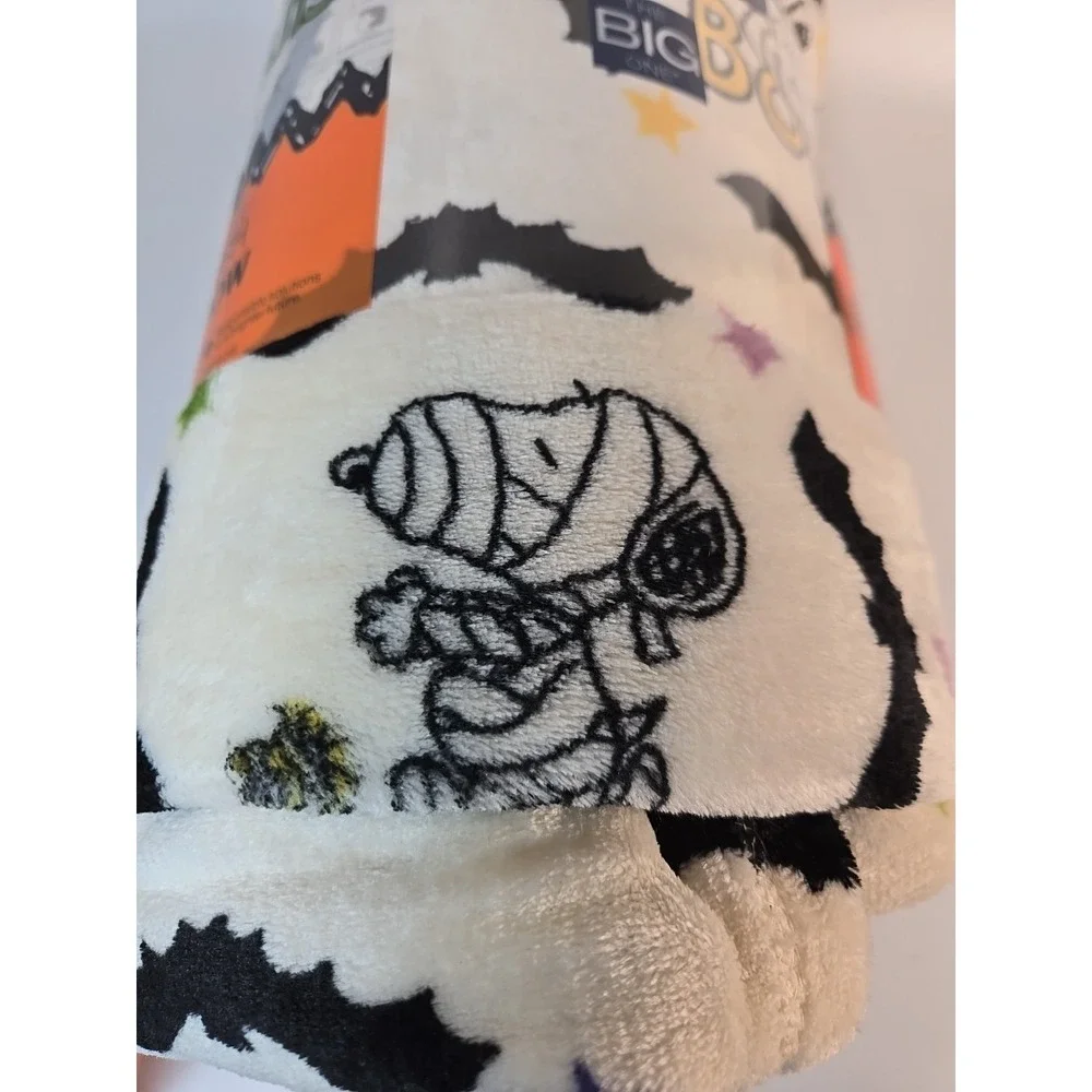 Peanuts Snoopy Halloween Plush Throw Blanket 5'‎ x 6' Oversized - The Big One